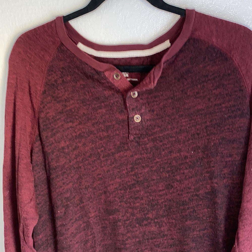 Express Burgandy Henley - Picture 4 of 4